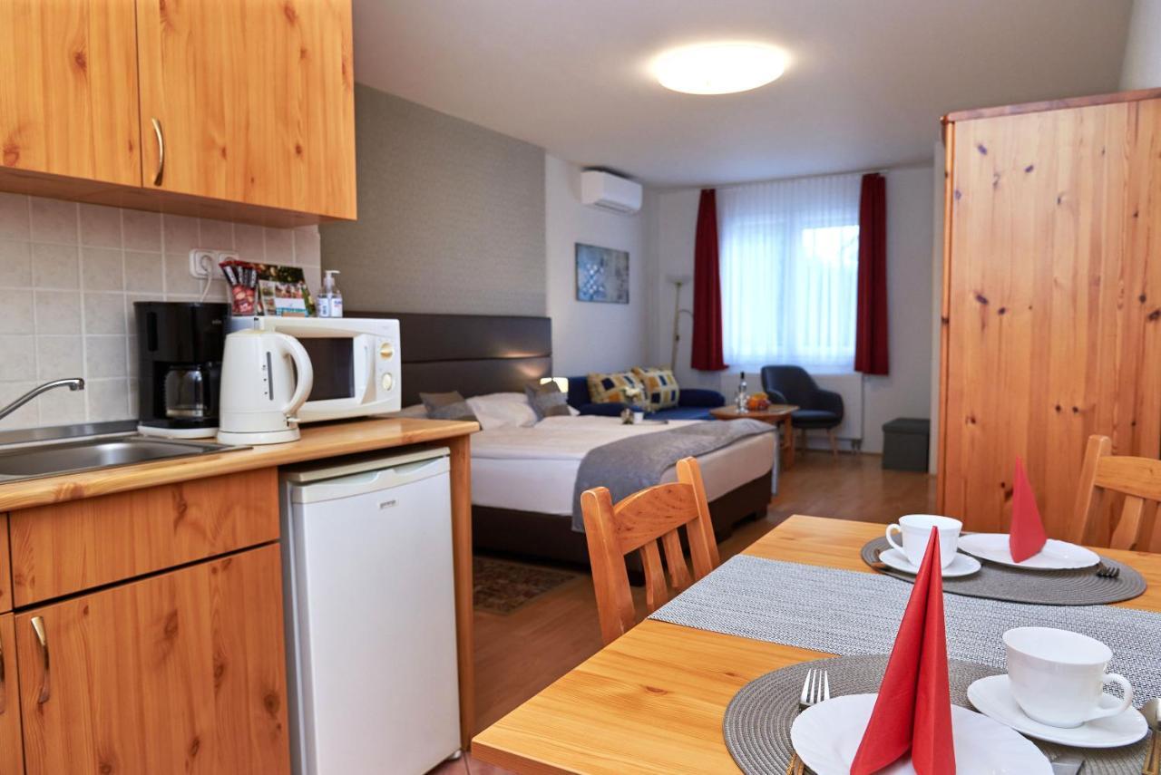 Apartman Brigitte Buekfuerdo Exteriör bild