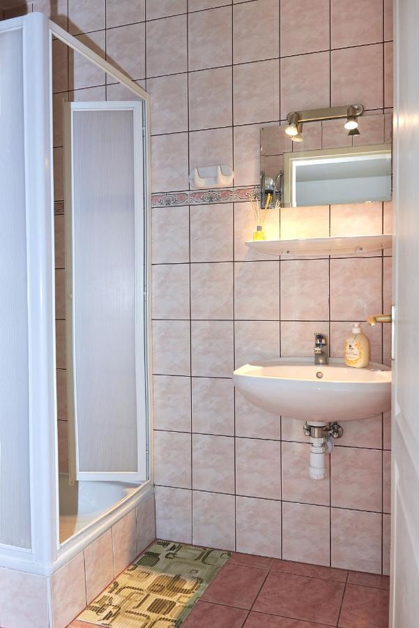Apartman Brigitte Buekfuerdo Exteriör bild