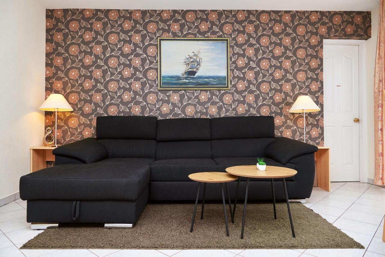 Apartman Brigitte Buekfuerdo Exteriör bild