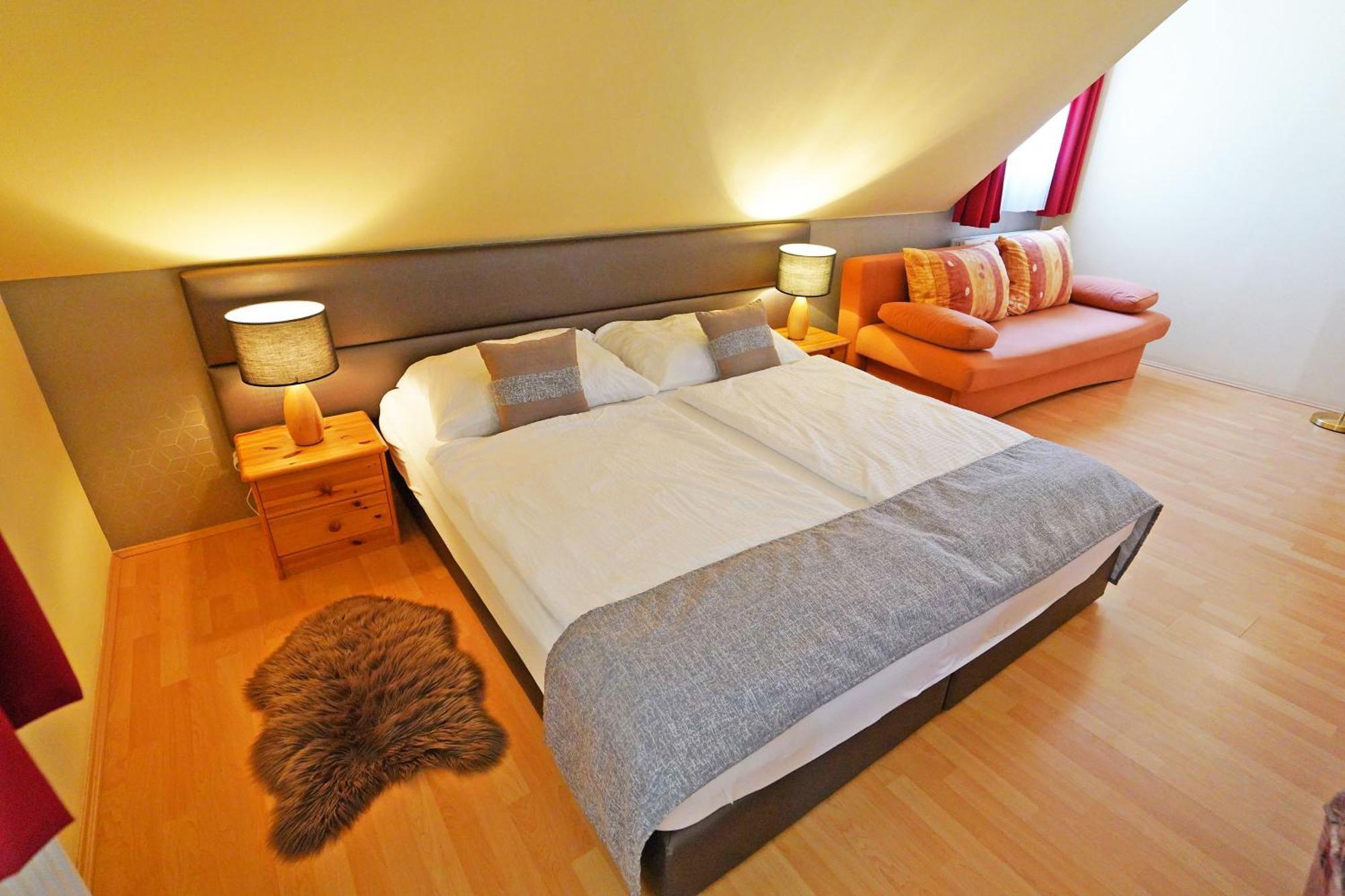 Apartman Brigitte Buekfuerdo Exteriör bild